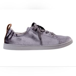 🎄NIB Revitalign Santa Clara Betta Sneakers, Size 7B